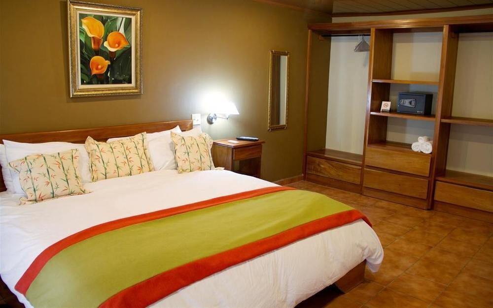 El Oasis Hotel Y Restaurante Бокете Экстерьер фото